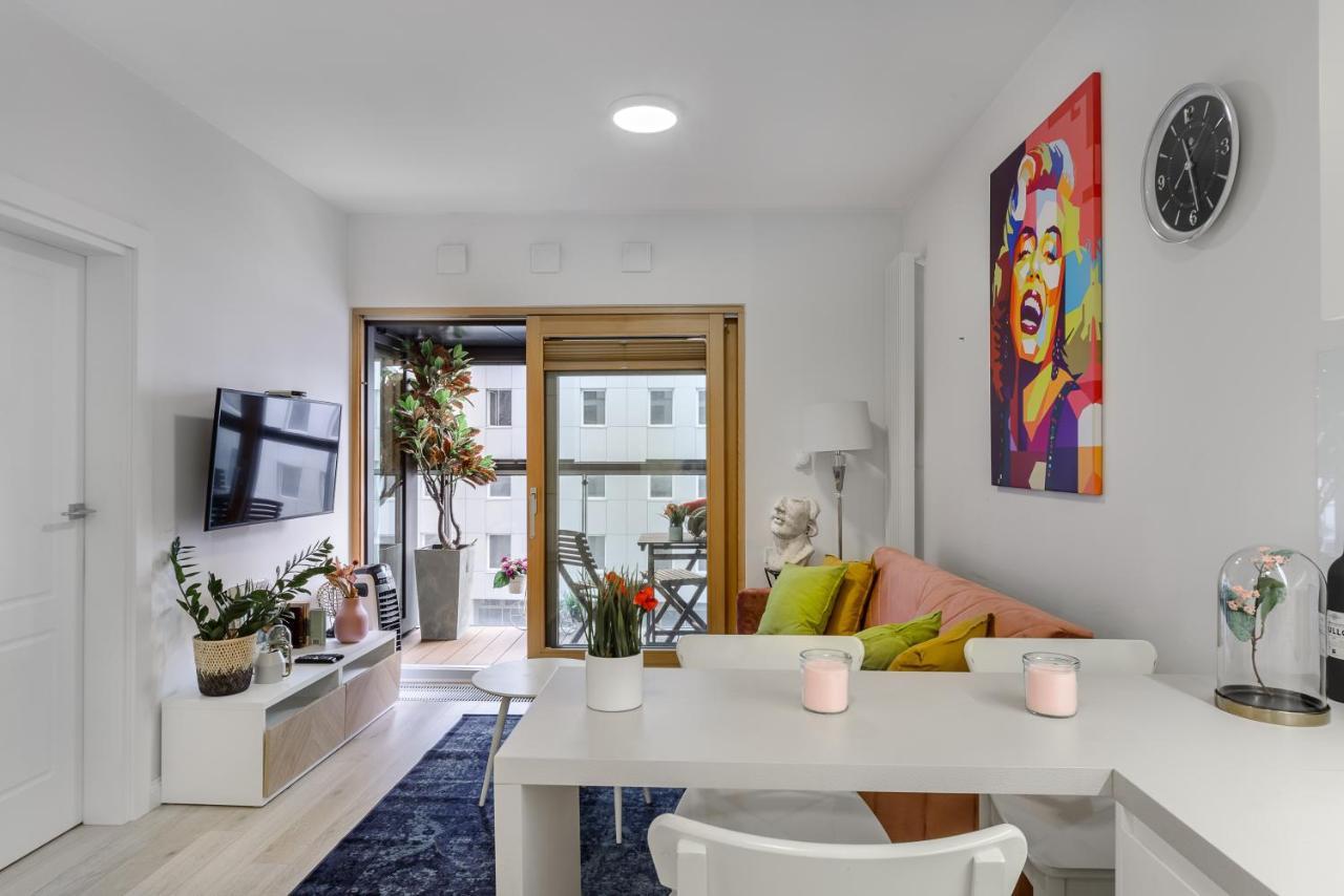 Luxury Apartment On Grzybowska Street Warsaw Exterior photo