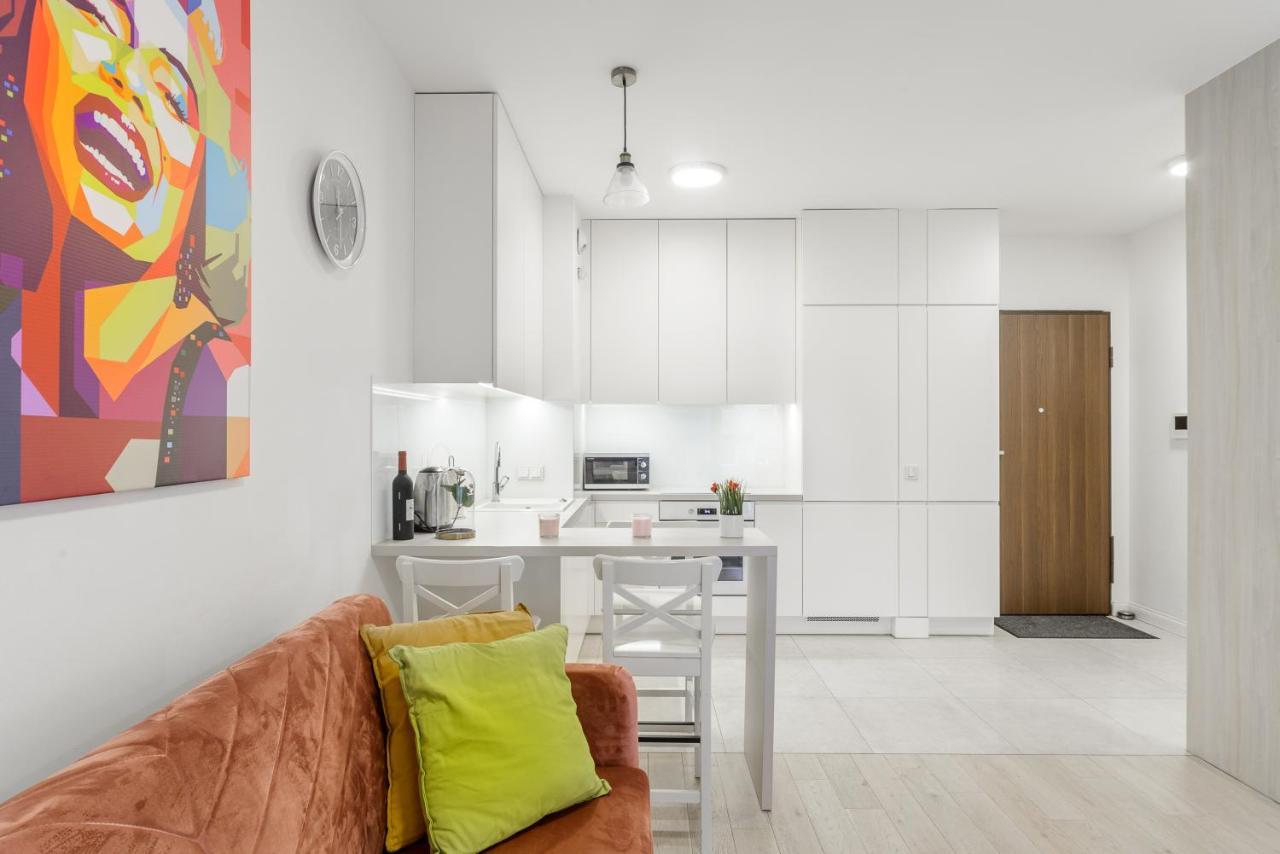 Luxury Apartment On Grzybowska Street Warsaw Exterior photo